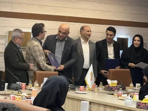 دریافت لوح تقدیر رتبه برتر ارزیابی و عملکرد دانشگاه فرهنگ و هنر در بین مراکز